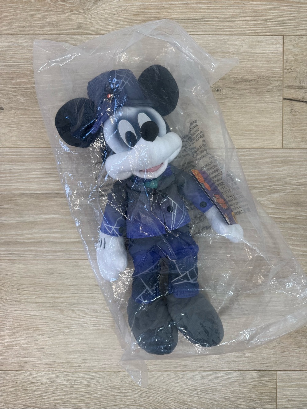 NEW Disney Haunted Mansion Mickey Mouse Halloween 2022